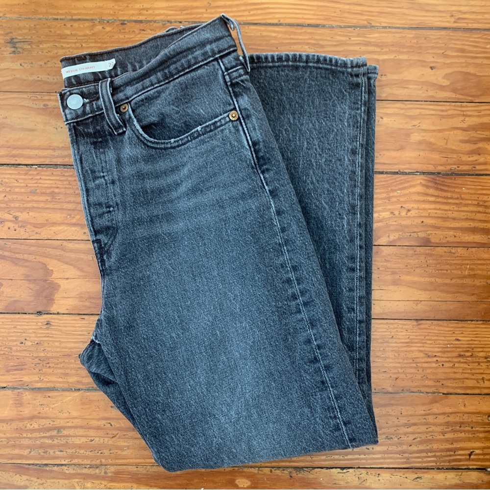 Levi’s Premium • Wedgie Straight
